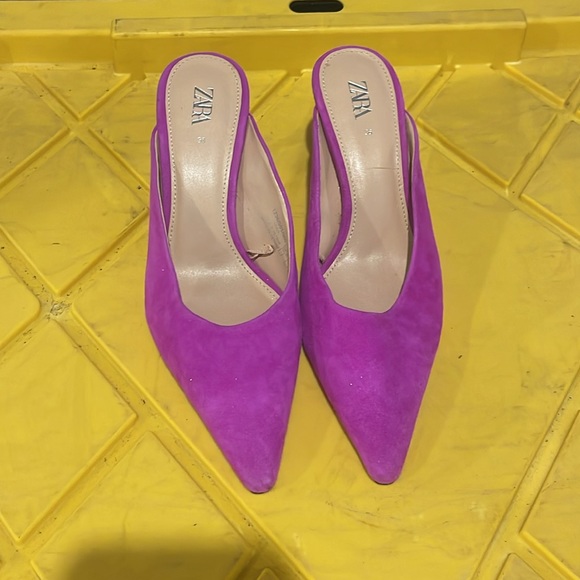 Zara Kitten Heels - Picture 2 of 8